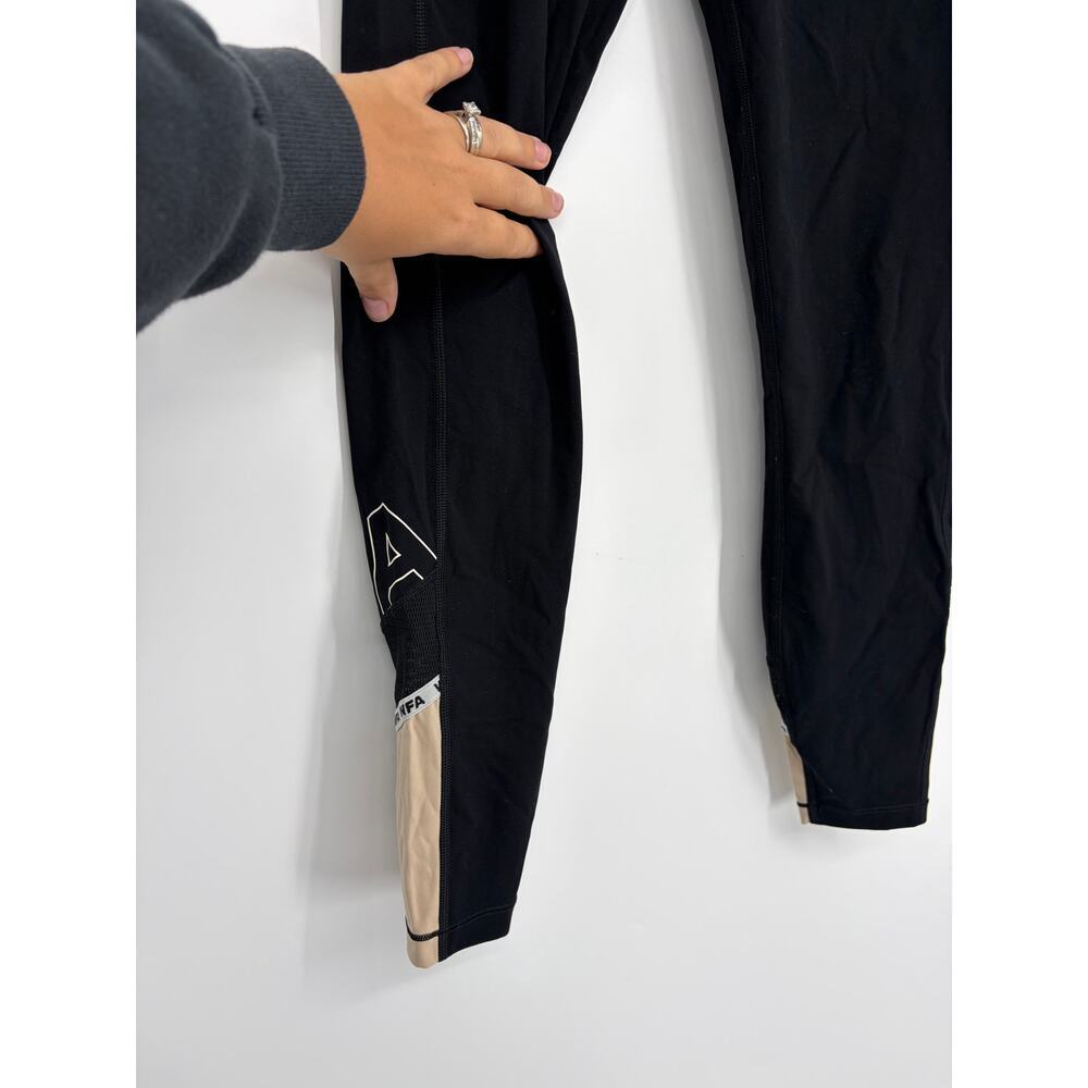 White Fox active leggings - Picture 3 of 7